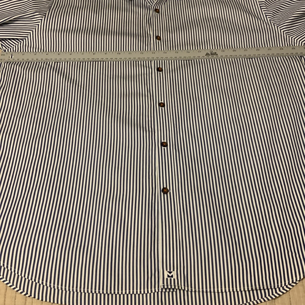 MICHAEL Michael Kors blue and white pinstripes shirt. - Picture 6 of 12